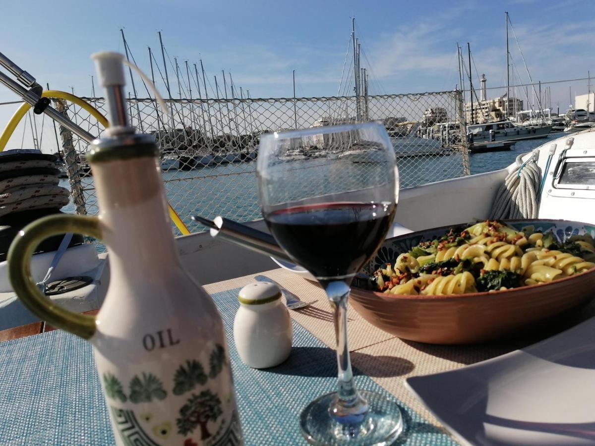 La Tua Stanza A Vela Sul Mare Hotell Bari Eksteriør bilde