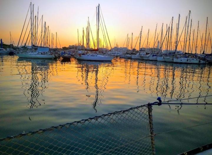 La Tua Stanza A Vela Sul Mare Hotell Bari Eksteriør bilde